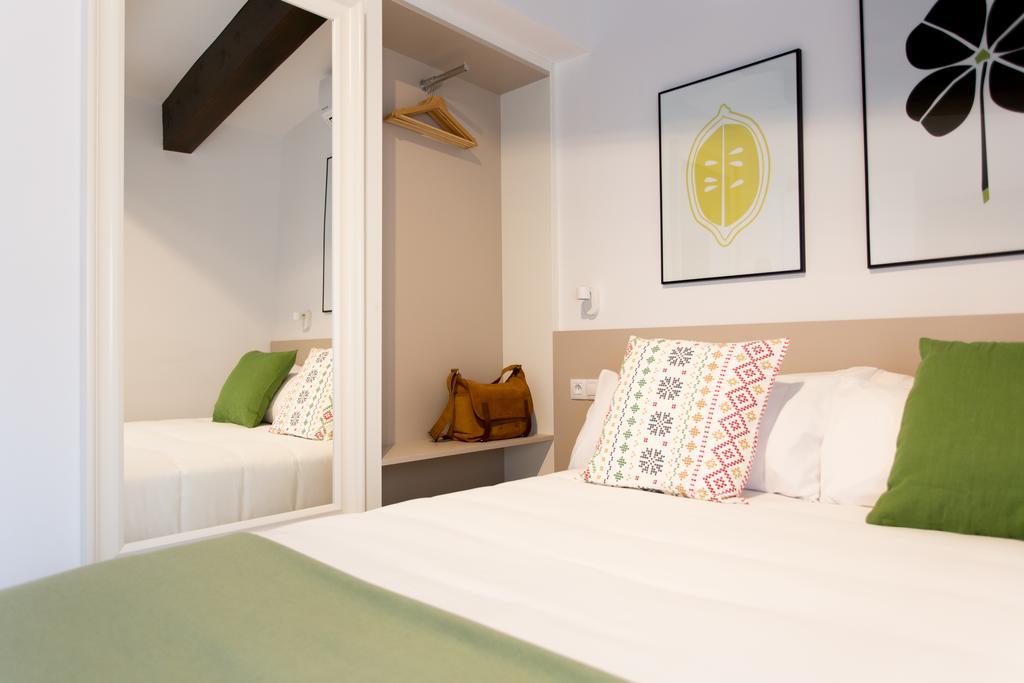 Фото Apartamentos Wallace Valencia