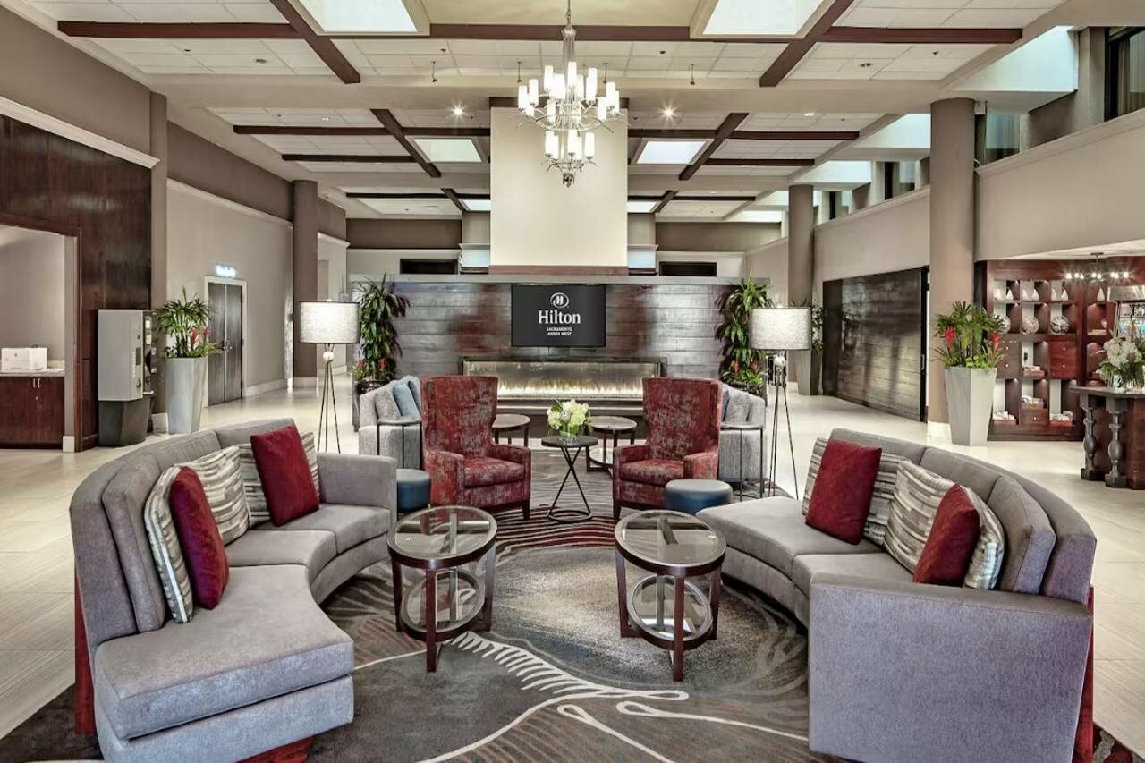 Фото Hilton Sacramento Arden West