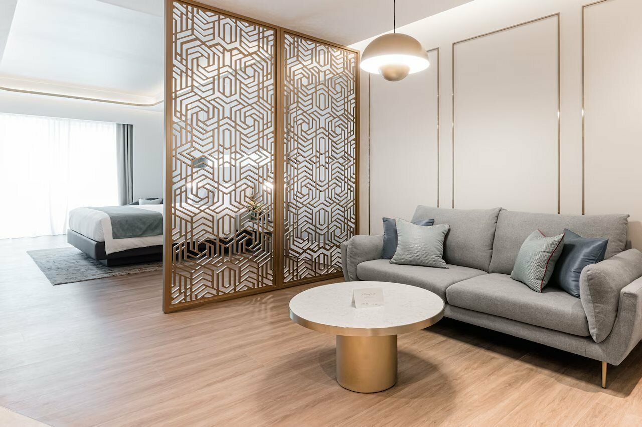 Фото Resorts World Sentosa - Crockfords Tower