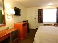 Фото Simply Home Inn & Suites