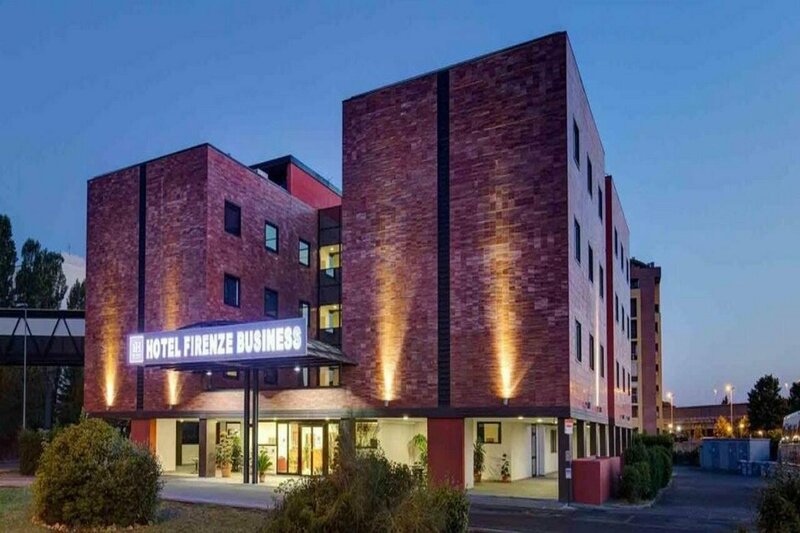 Гостиница IH Hotels Firenze Business