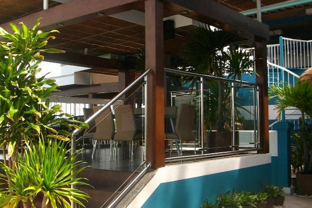 Фото The Bellavista Hotel