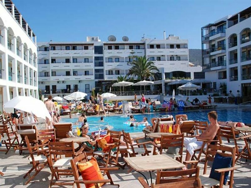 Фото отеля 2