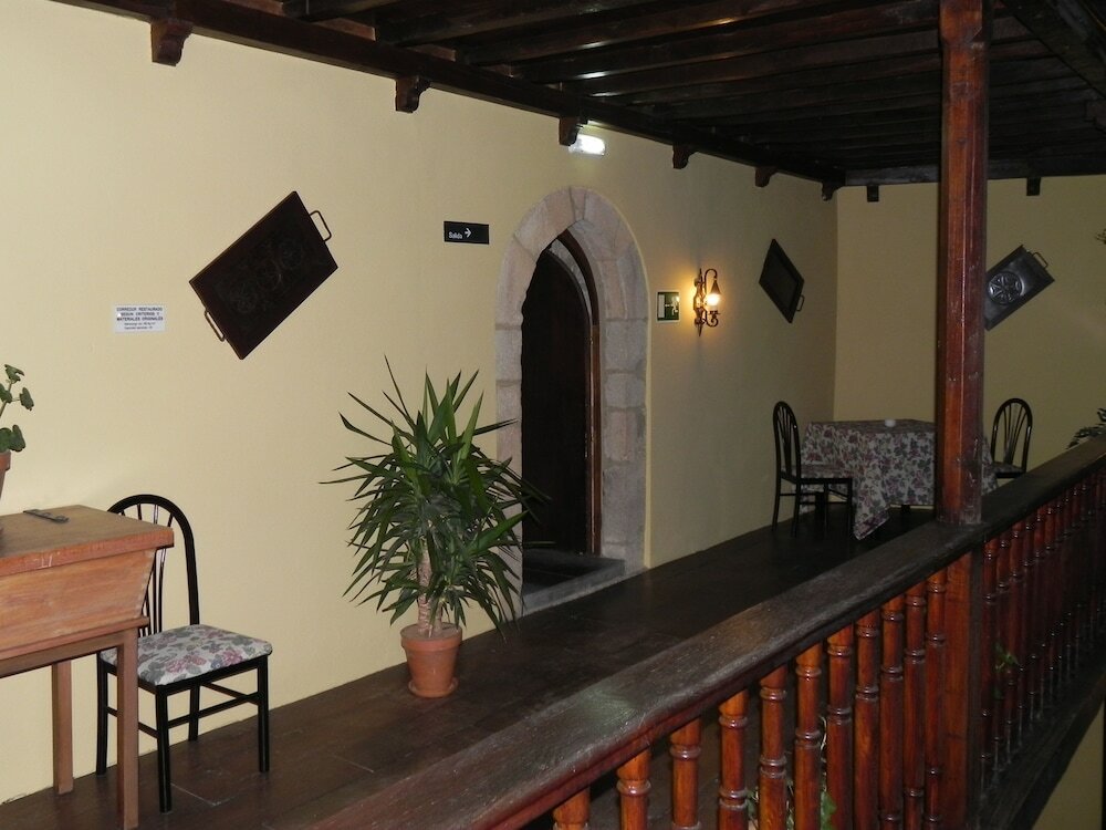 Фото Hotel Castillo de Valdés Salas