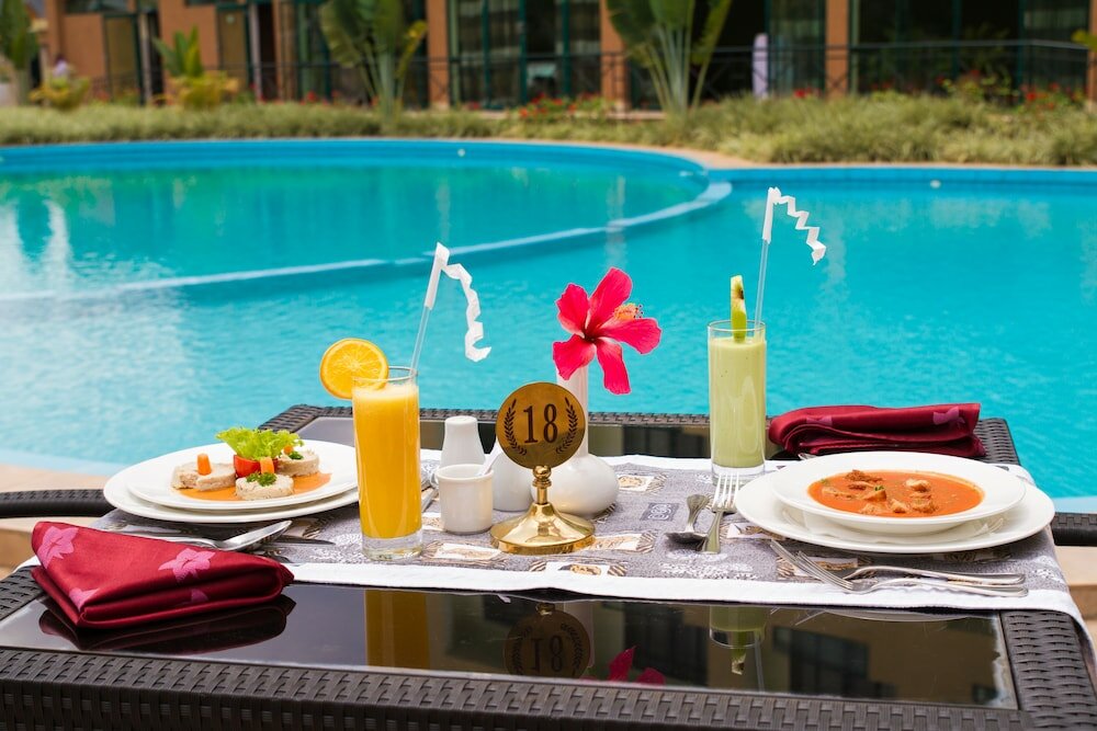 Фото Gorillas Golf Hotel