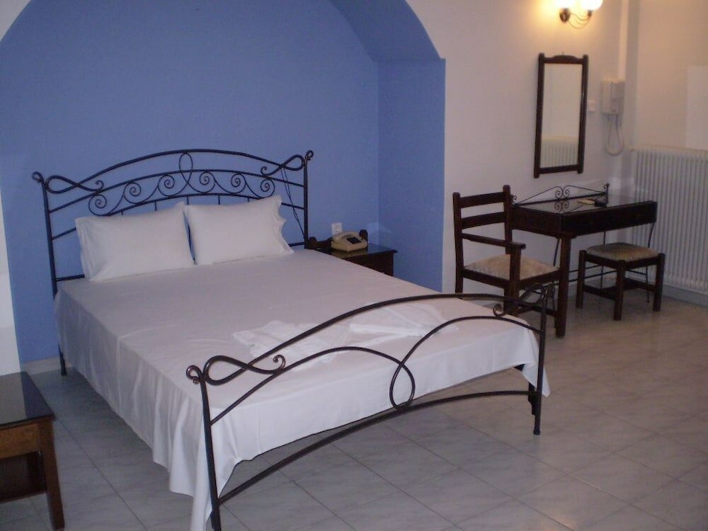 Фото Giannis Hotel Apartments