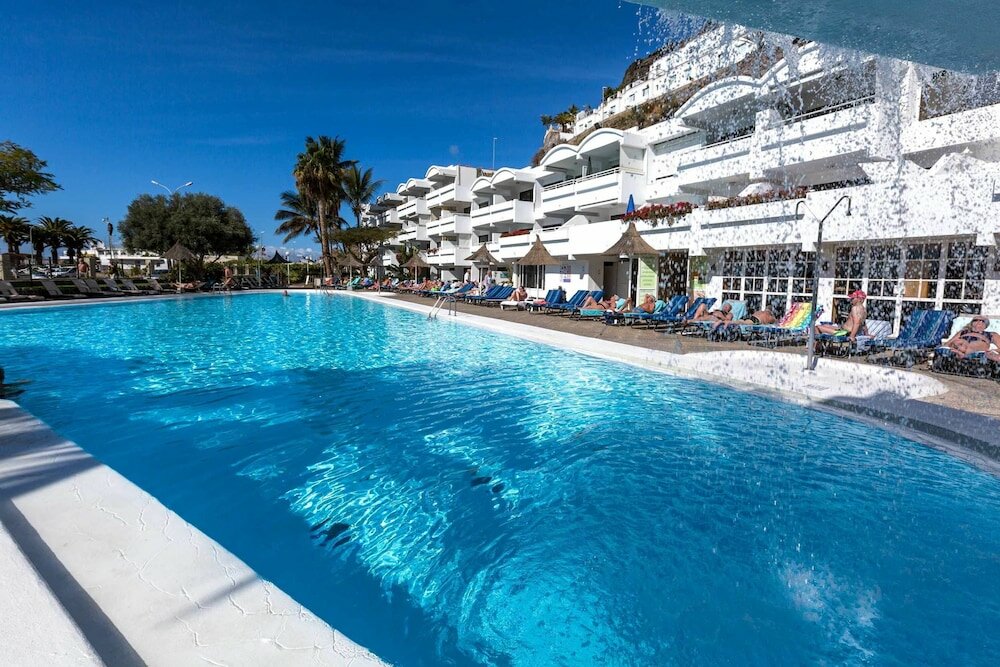 Фото Apartamentos Portonovo