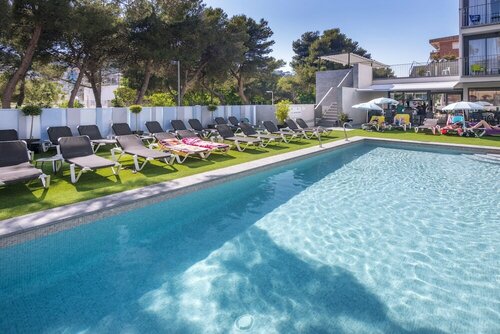 Внешний вид отеля Hotel GHT Sa Riera в Тосса-де-Маре, фото 2