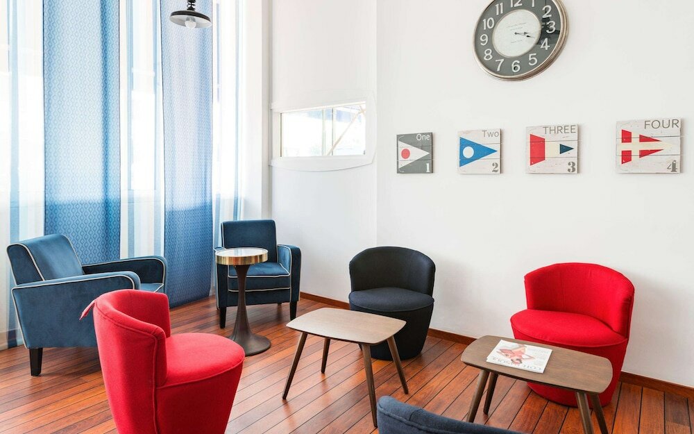 Фото Brit Hotel De Paris