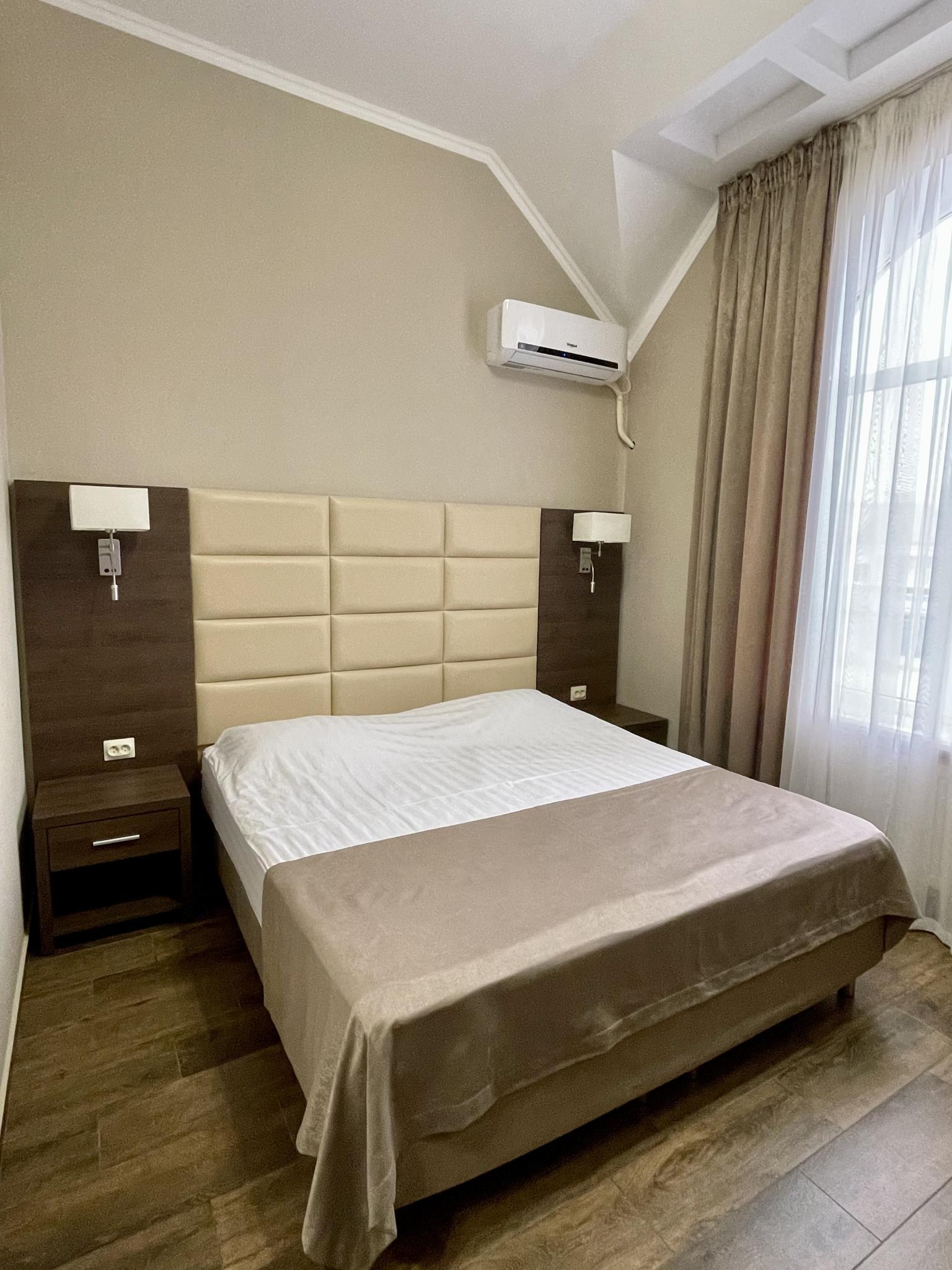 Фото Астери