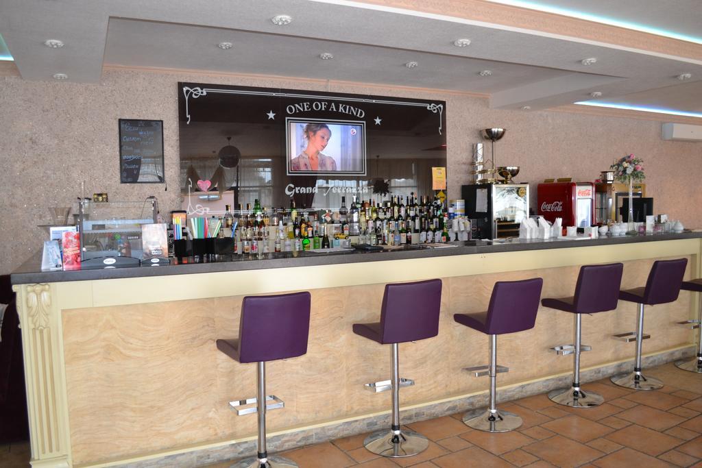 Фото Grand Hotel