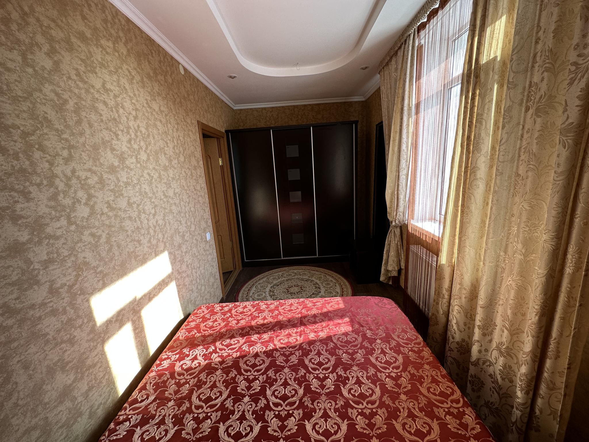 Фото Лев, корпус Катрин
