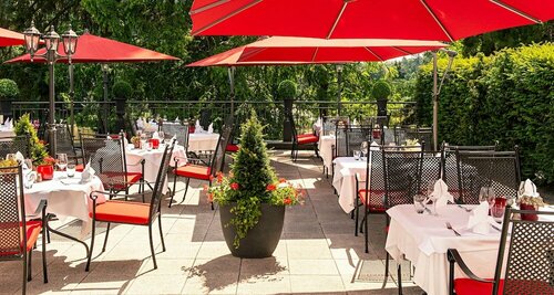 Внешний вид отеля Victor's Residenz в Саарбрюкене, фото 5