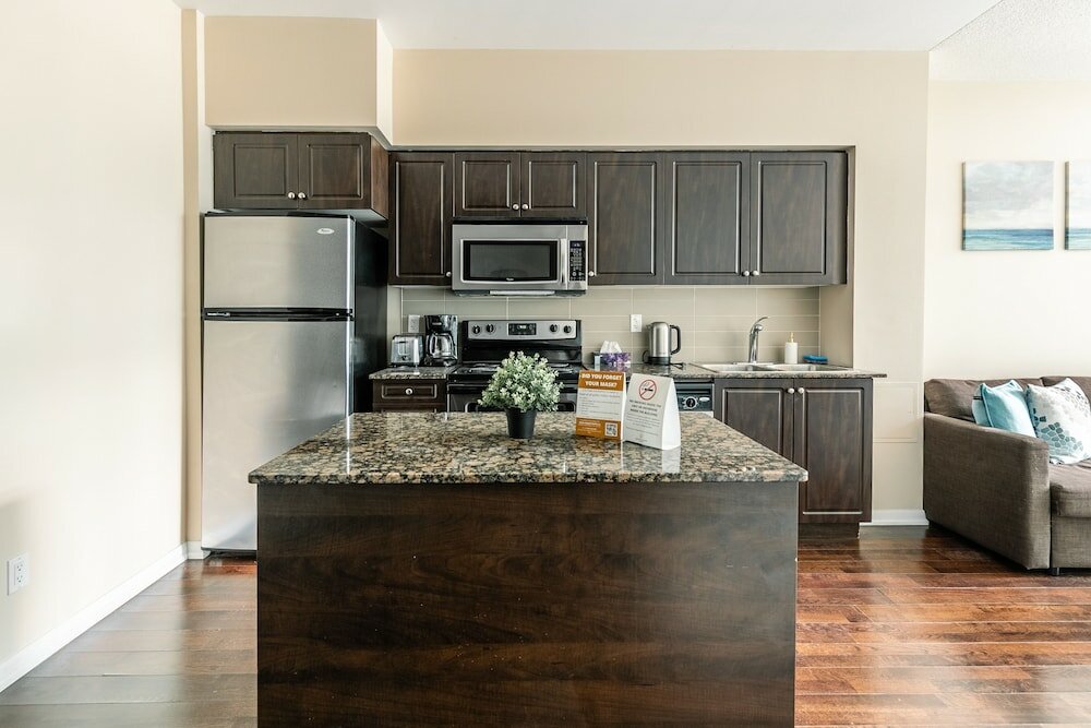 Фото Апарт-отель Globalstay Magnificent Toronto Condos