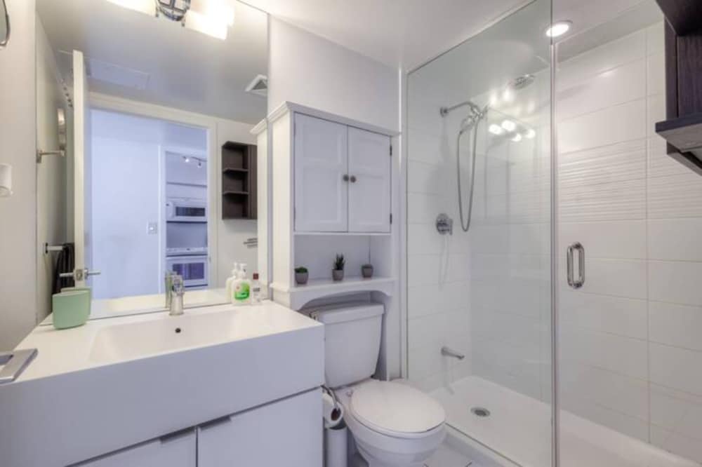 Фото Waterfront Deluxe Residences