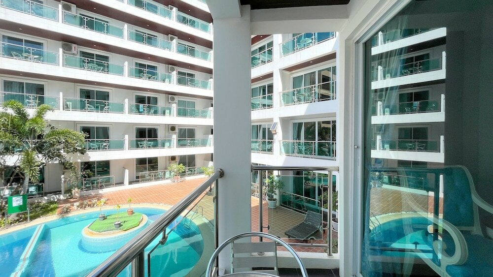 Фото Dragon Beach Resort