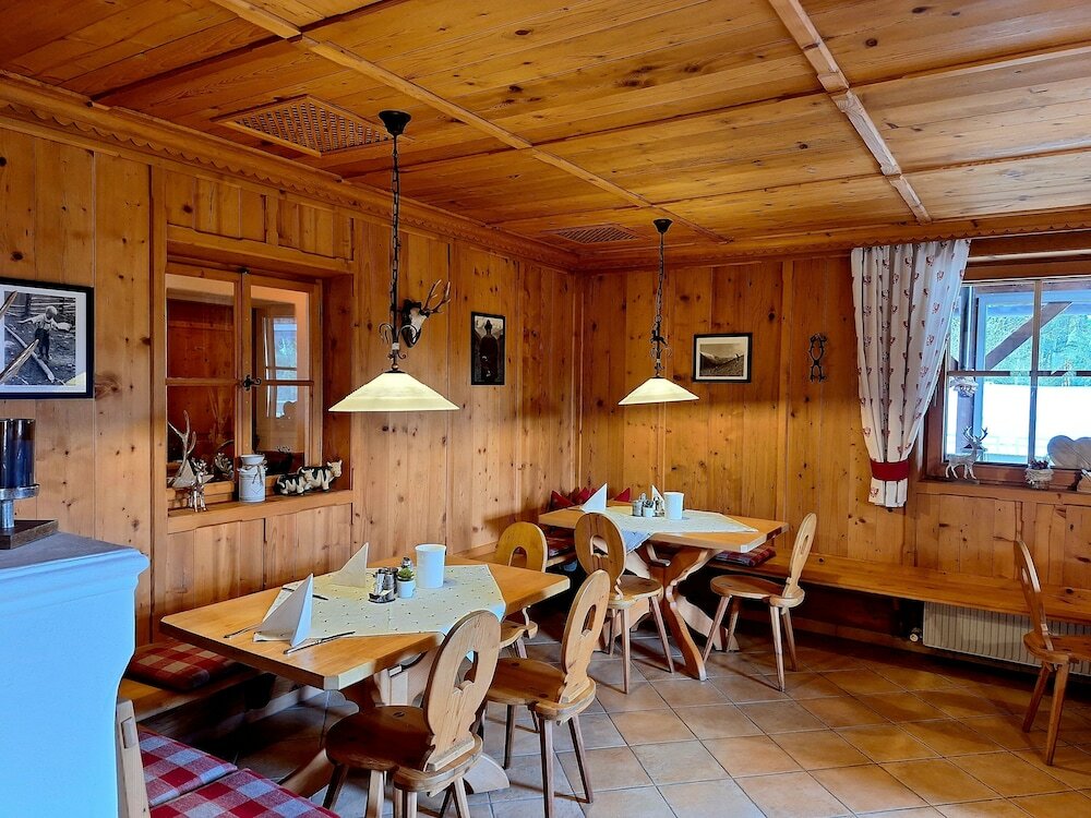 Фото Sweet Cherry Boutique & Guesthouse Tyrol