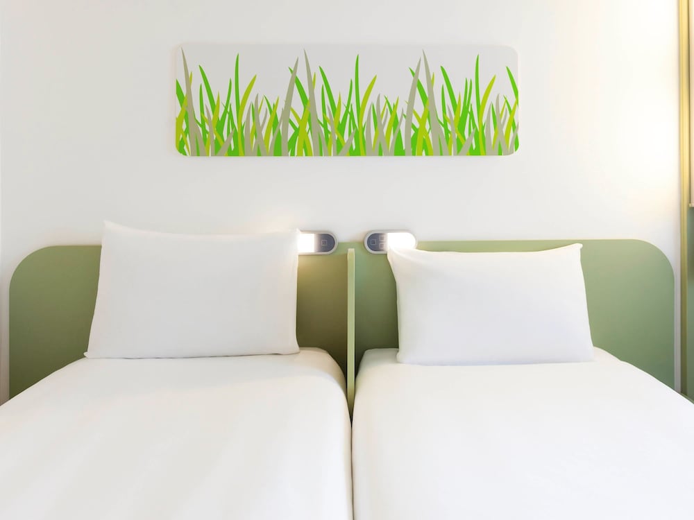 Фото Ibis budget Edinburgh Park