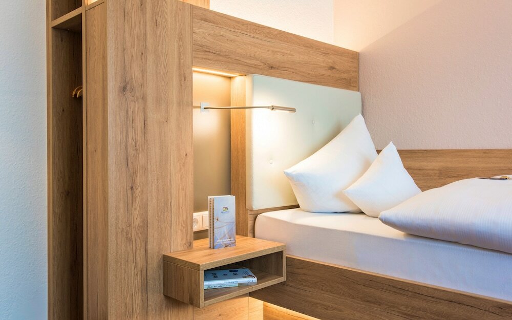 Фото Idingshof Hotel & Restaurant