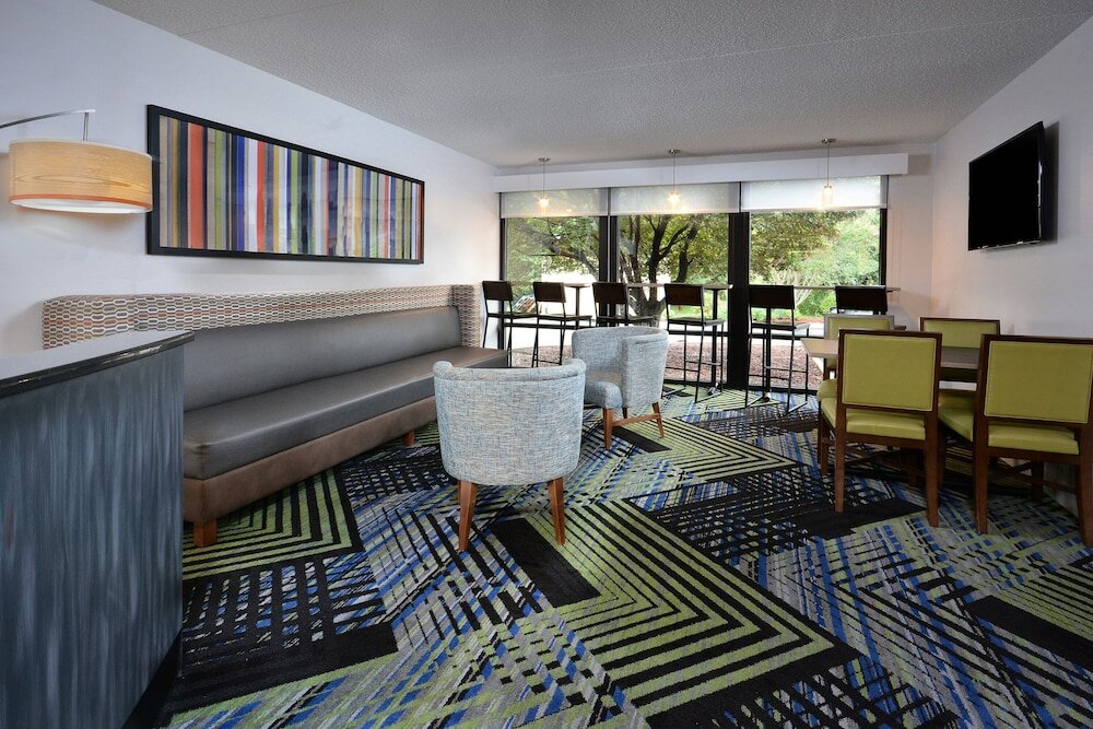 Фото Holiday Inn Express Lynchburg, an Ihg Hotel