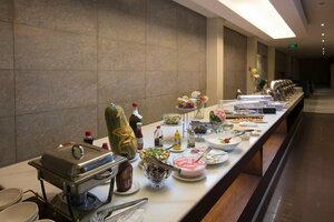 Гостиница Grand Lily Hotel Suites