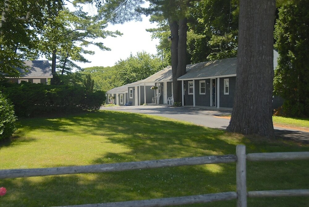 Фото Kittery Inn and Suites