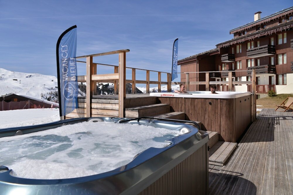 Фото Hôtel l'Eden des Cimes - Vacances Bleues - Belle Plagne 2100