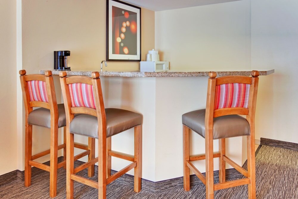 Фото Holiday Inn Hotel & Suites Anaheim, an Ihg Hotel
