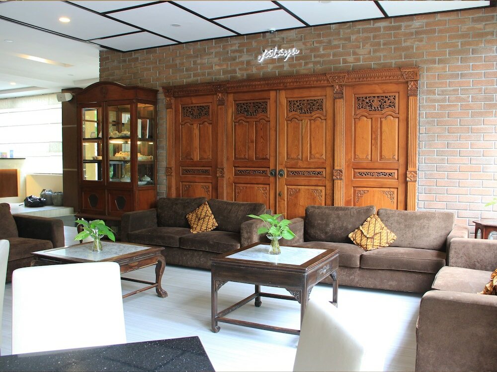 Фото Narita Hotel Surabaya