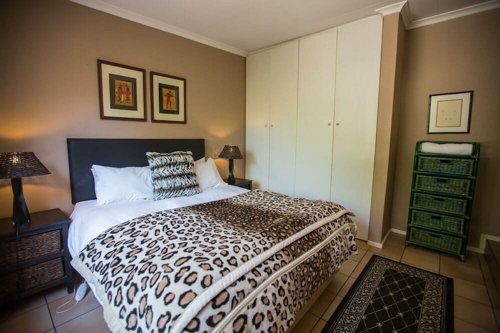 Фото Moonflower Cottages