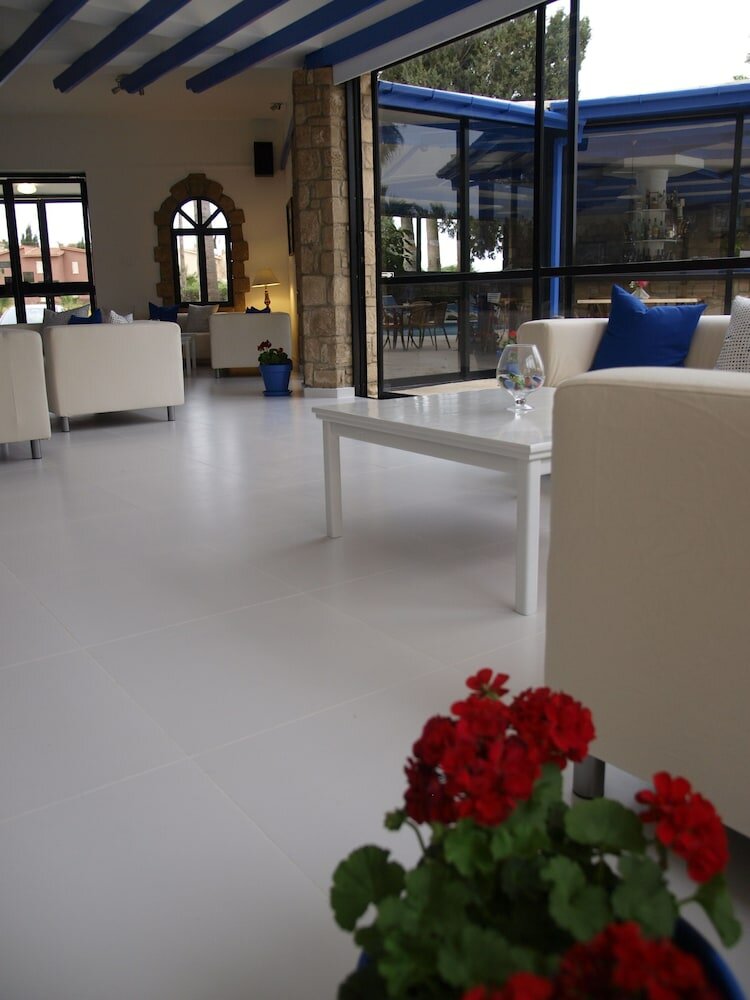 Фото Hilltop Gardens