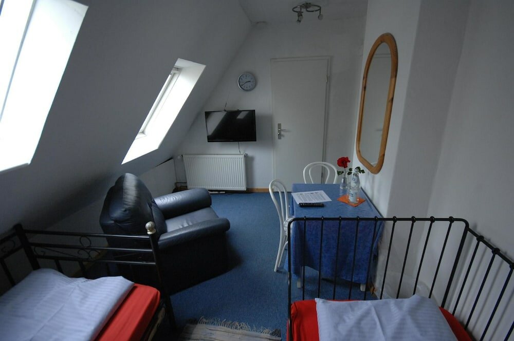 Фото Airportgästehaus Bremen