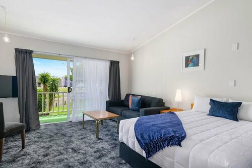 Гостиница Lake Lodge Motel в Роторуа