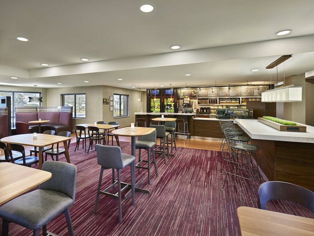 Фото Courtyard by Marriott Philadelphia Langhorne