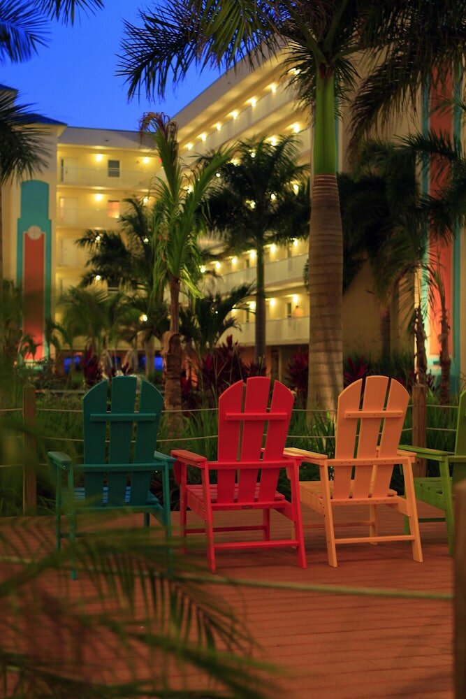 Фото Sunset Vistas Two Bedroom Beachfront Suites