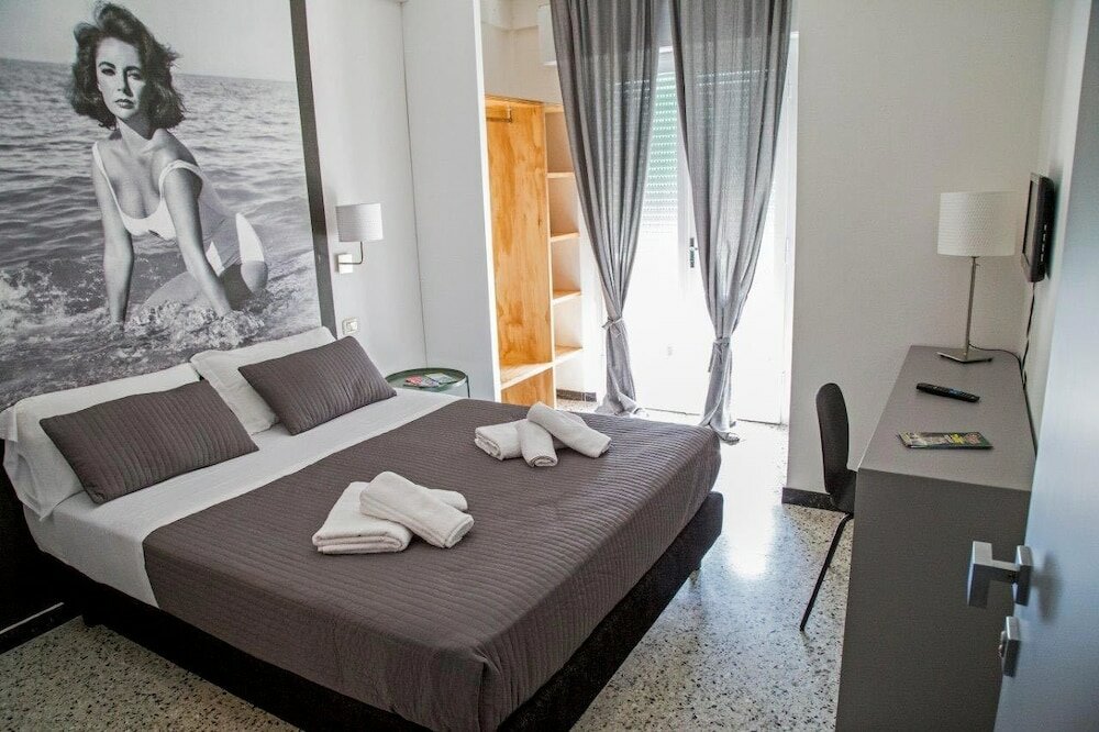 Фото Hotel Hollywood