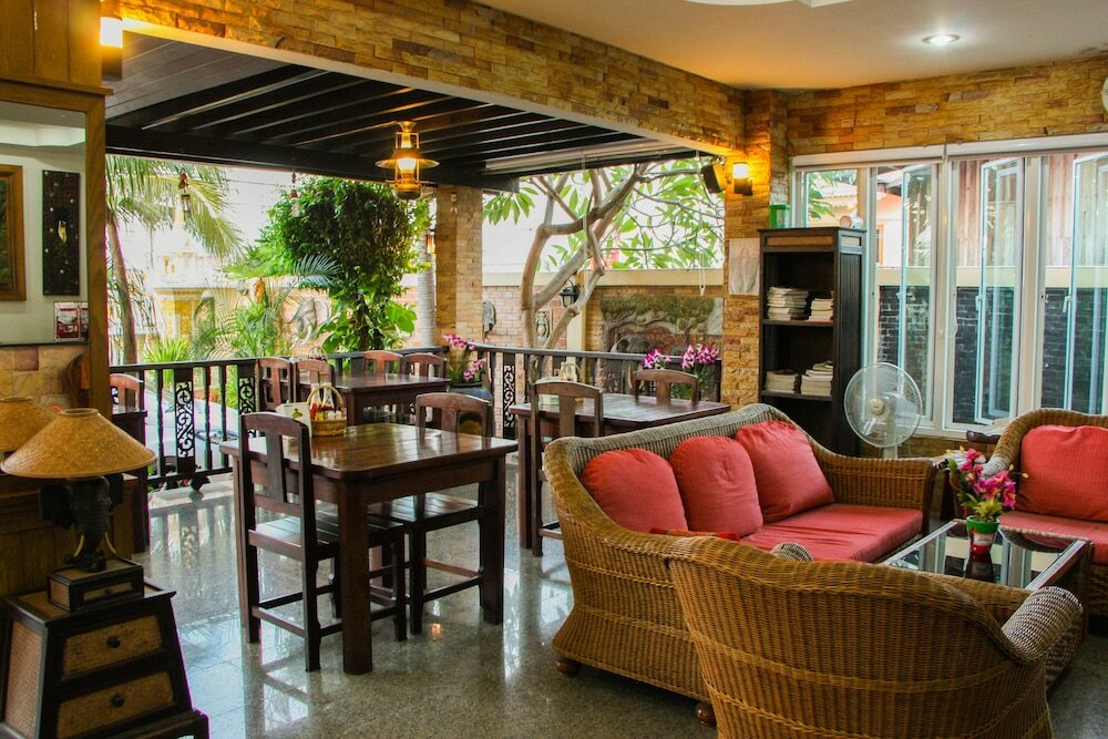 Фото Iyara Hua Hin Lodge