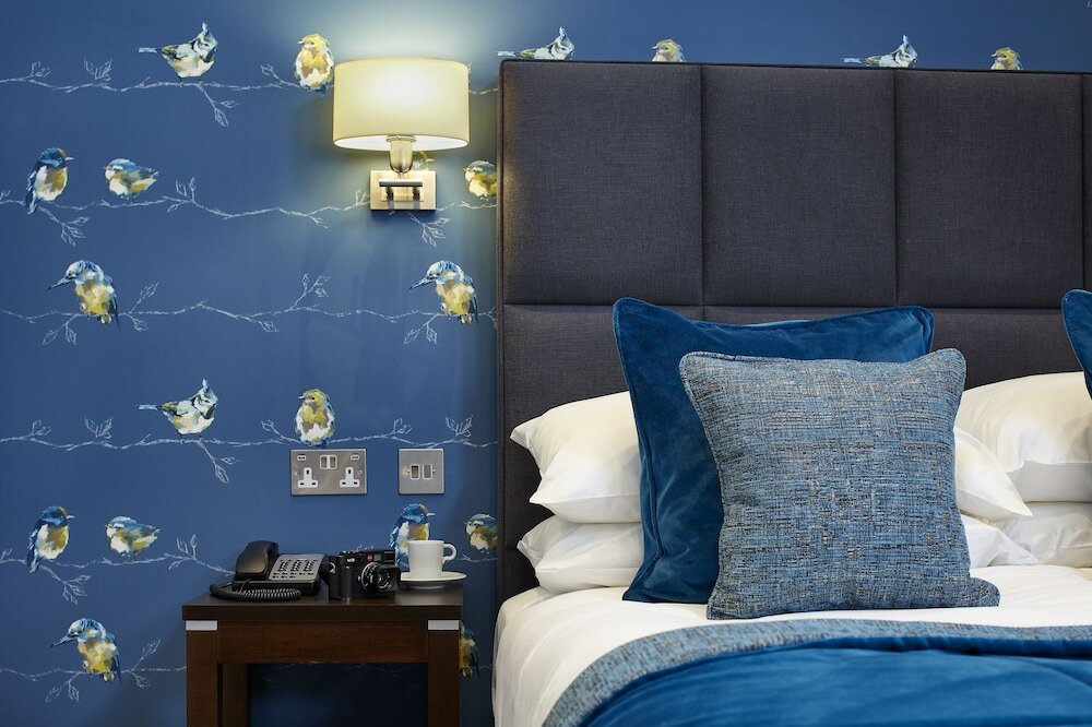 Фото Mandolay Hotel Guildford