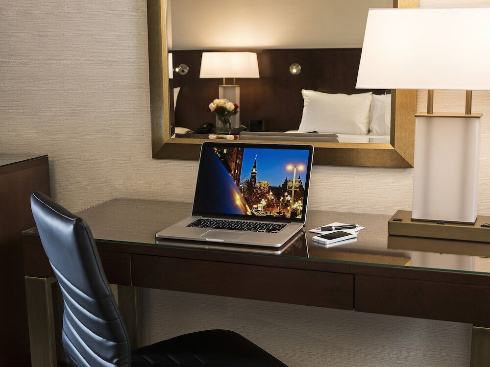 Фото Lord Elgin Hotel