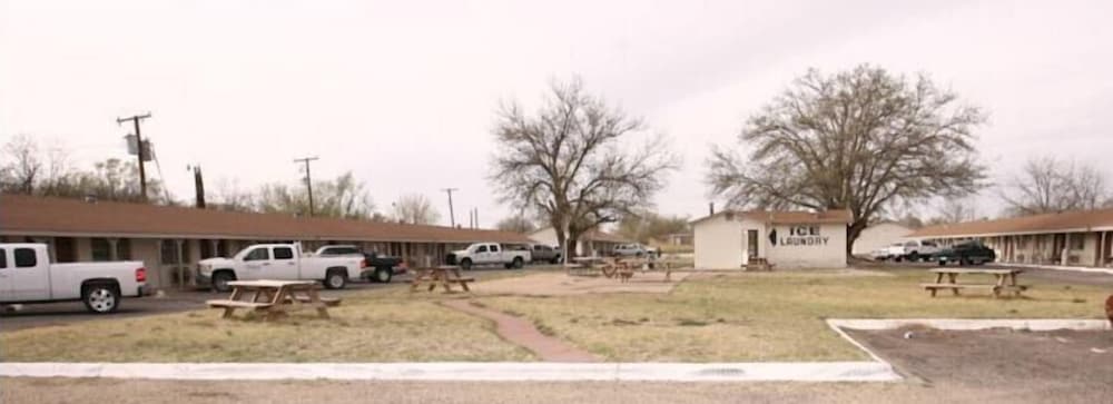 Фото Andrews Motor Inn