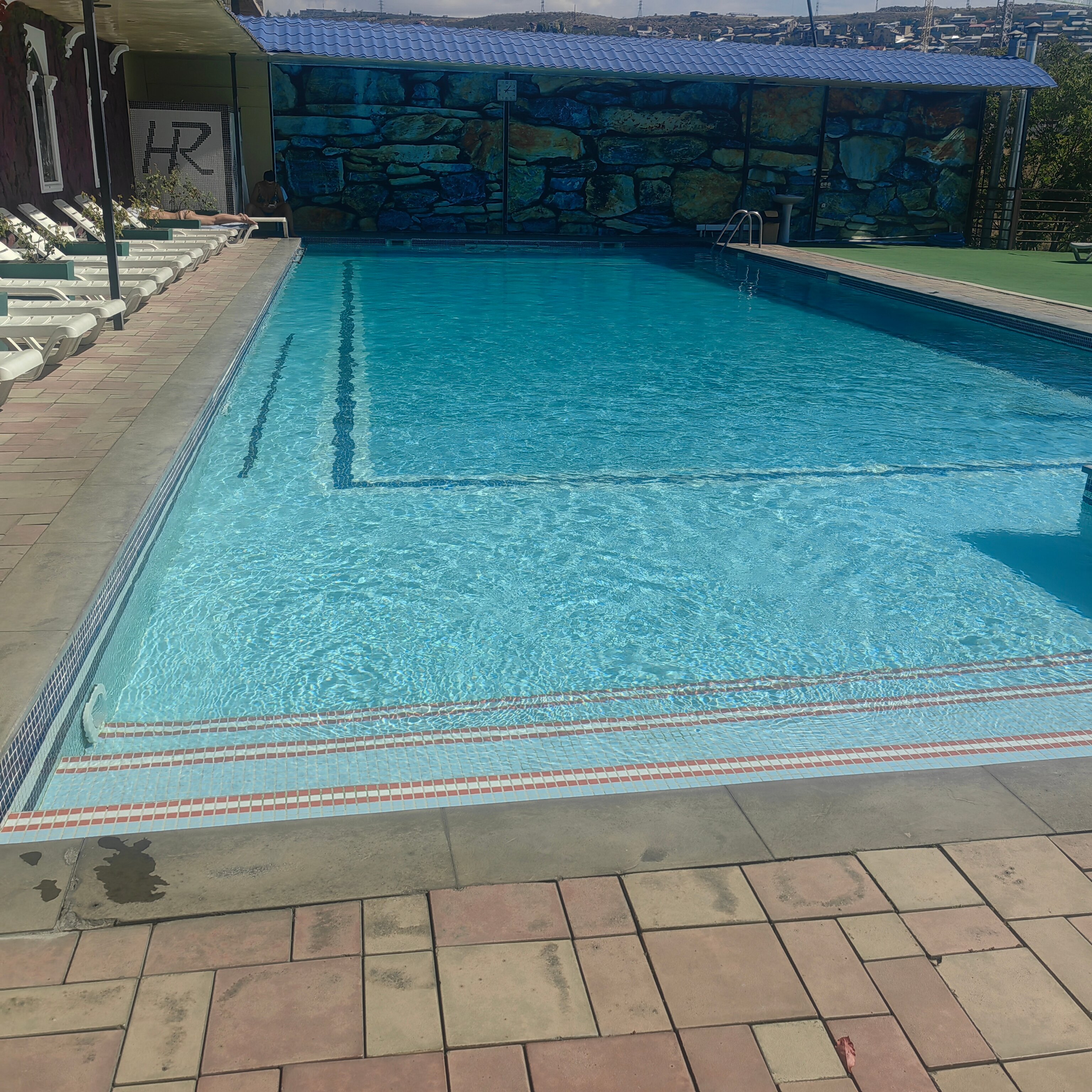 Фото Regineh Hotel