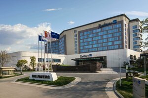 Санаторий Radisson Blu Zhengzhou Huiji