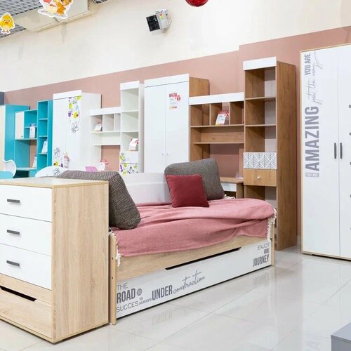 Жуынатын бөлмедегі әйелдер кискаларының фотосуреттері