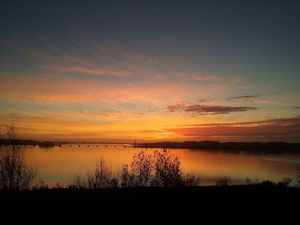Фото Bay Bridge Motel