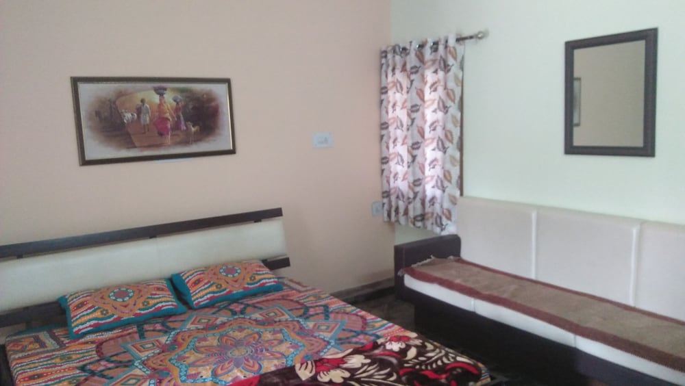 Фото Ganesham Guest House