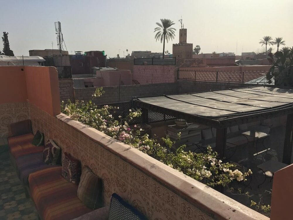Фото Hostel Riad Marrakech Rouge