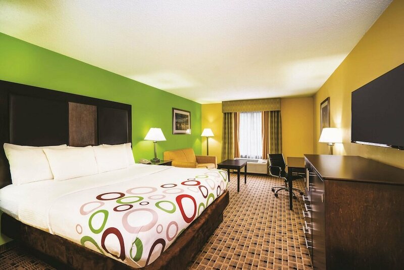 Гостиница La Quinta Inn & Suites by Wyndham Baltimore S. Glen Burnie