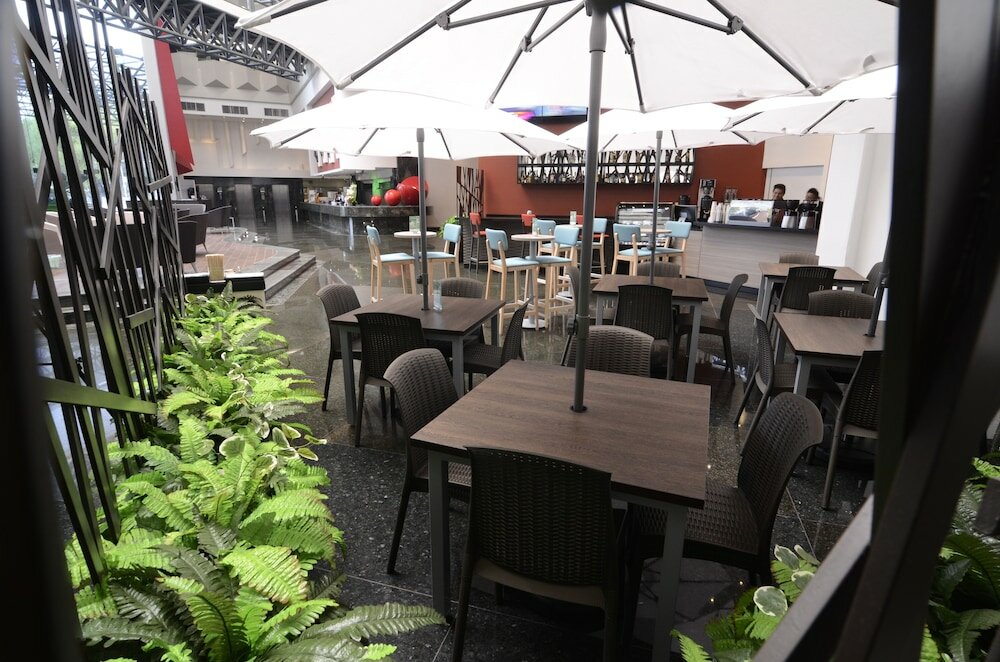 Фото Holiday Inn Mexico Dali Airport, an Ihg Hotel