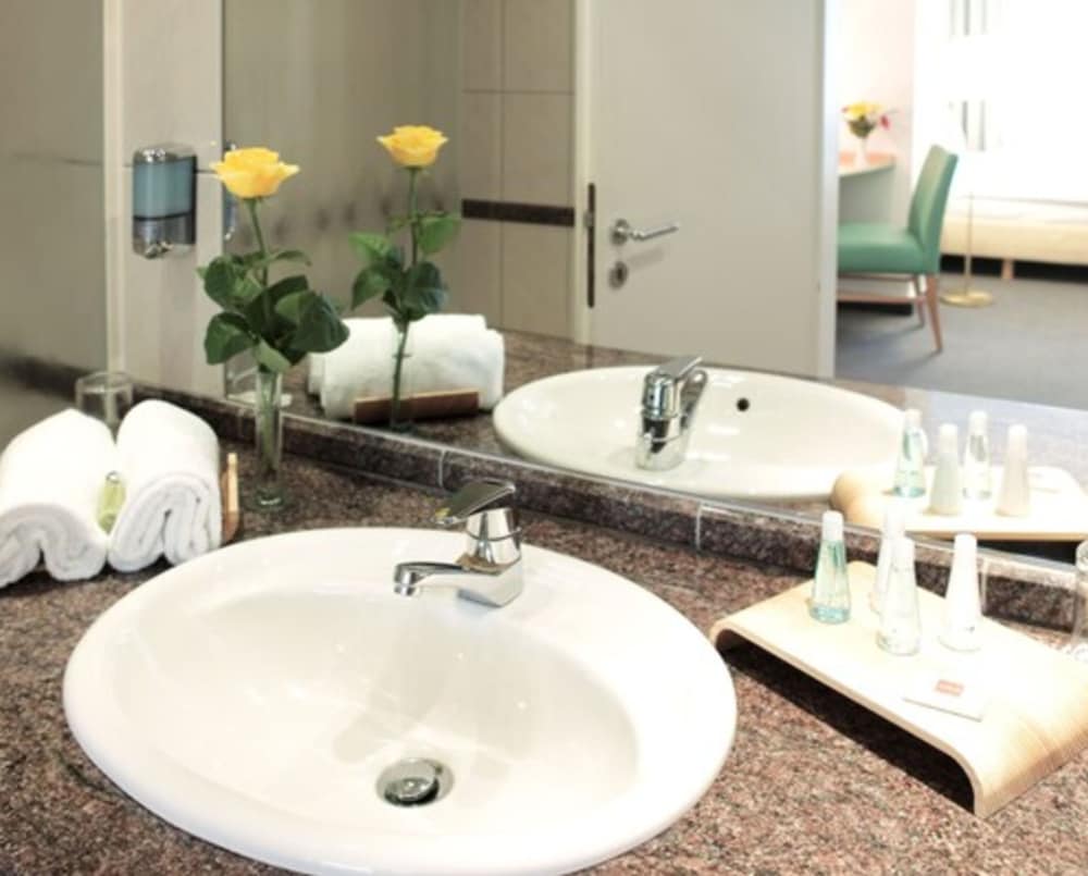 Фото Hotel Am Hofgarten