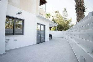 Гостиница Phaedrus Living Luxury Mackenzie Flat